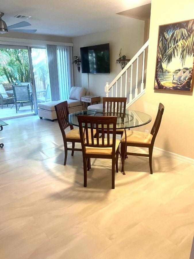 Coastal Townhome In Jupiter 1 Mile To Beach! Екстер'єр фото